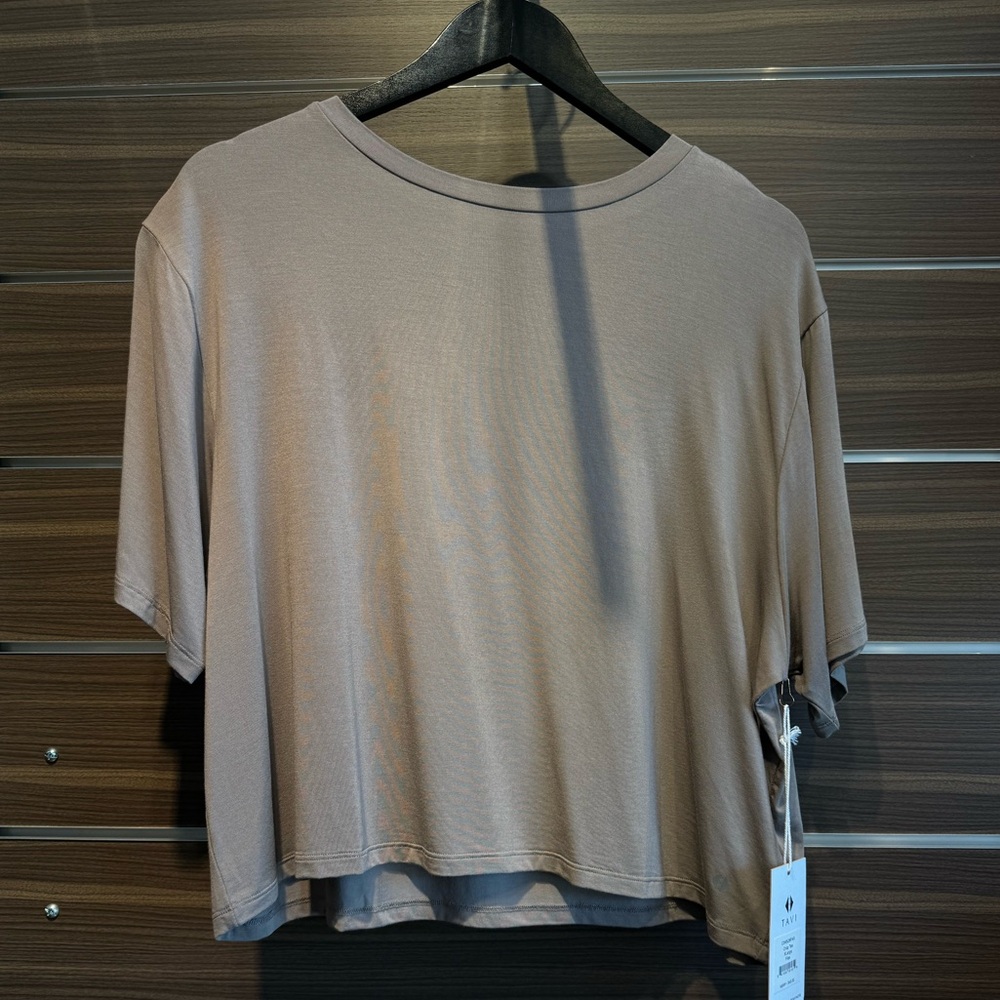 NWT Tavi Noir Crop Tee Flax